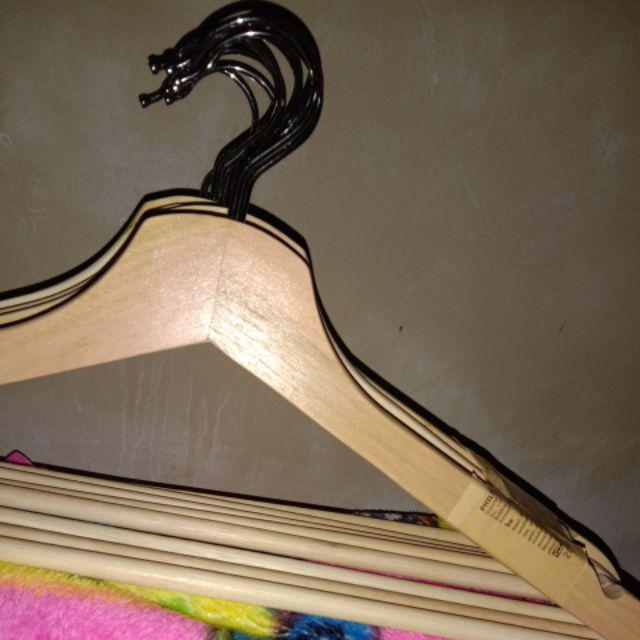Ikbumers Gantungan Baju / Hanger Kayu - Set Isi 8 Kayu Alami