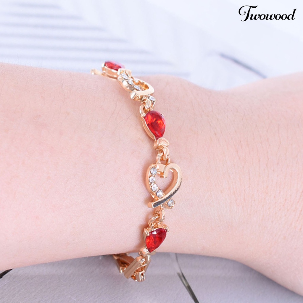 Gelang Rantai Desain Hati Hollow Bahan Alloy Aksen Berlian Imitasi Warna Merah Untuk Wanita