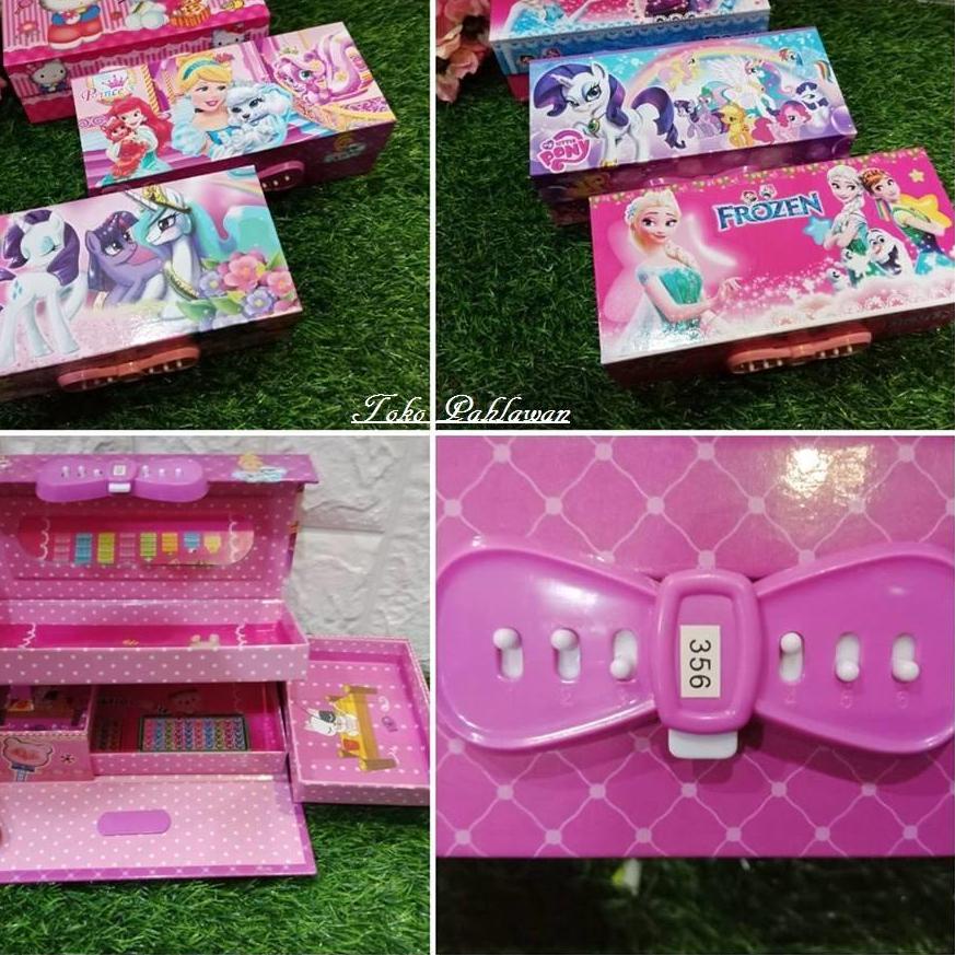 

Model Baru.. Kotak Pensil Tingkat Karakter Kode Kunci / tepak tempat wadah pulpen spidol penghapus penggaris