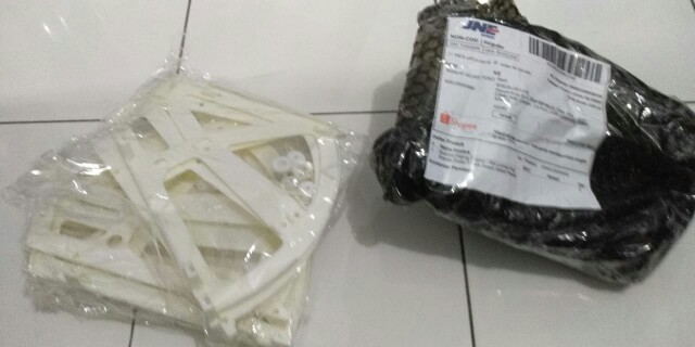 Bracket Fitting Engsel / Rel Lemari Rak Sepatu Putar 2 Dua Susun Sekat Plastik