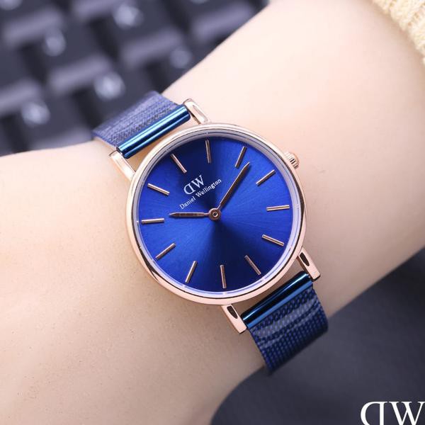 Jam Tangan Wanita DW Daniel Wellingston Magnet- Blue Ring Gold unisex