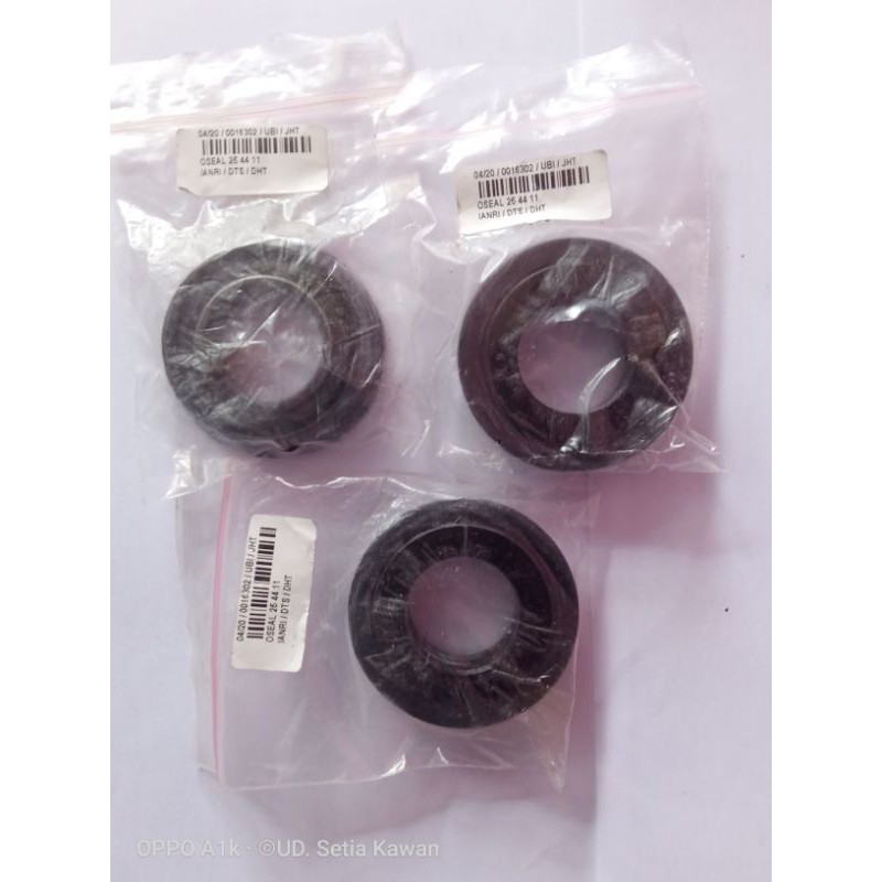 Oil Seal Cultivator Yanmar TE 550 N merk OSEAL 25 44 11