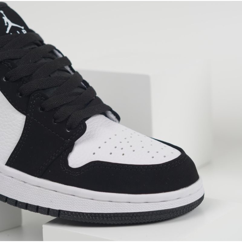 Sepatu Nike Jordan 1 Low Black White