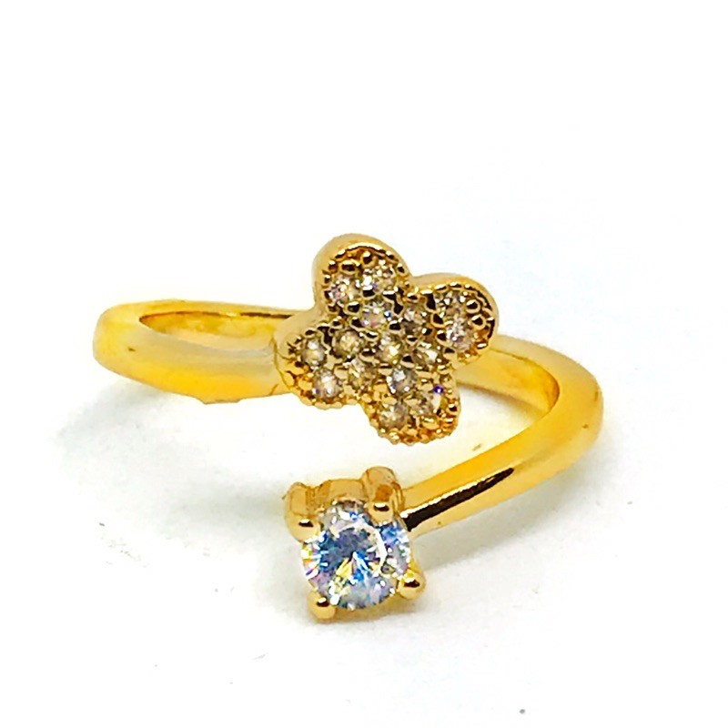 cincin wanita //cincin permata //cincin bisa di besar kecil kan// cincin//perhiasan