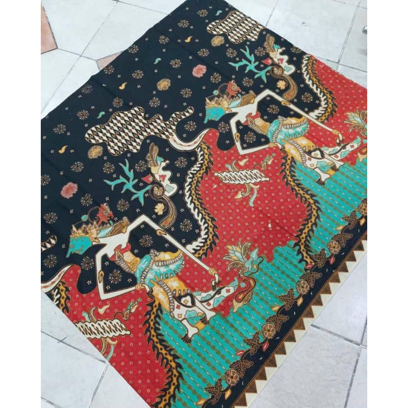Kain Batik Solo motif srikandi merah