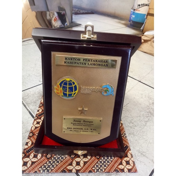 PLAKAT Tembaga CUSTOM + Box dan Kardus batik