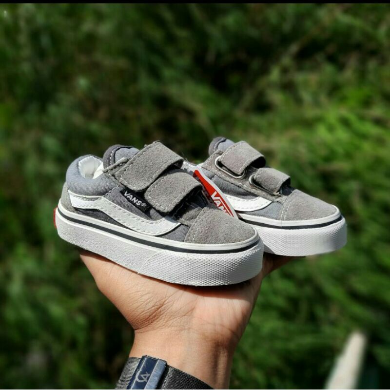 sepatu anak/sepatu anak vans