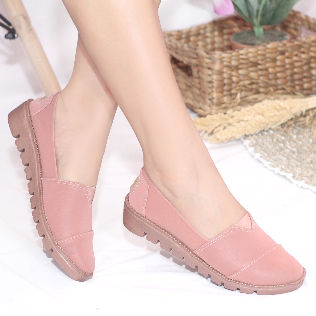 Mym2m Weslina Sepatu Wanita Slip on Kasual Terlaris