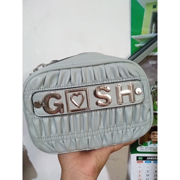 tas gosh bantal