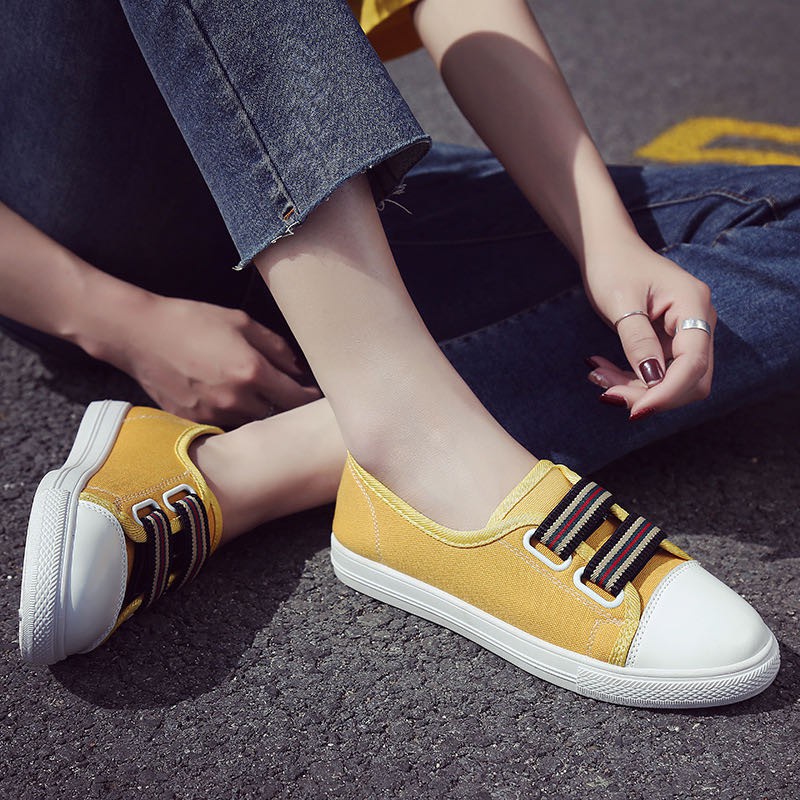 ML 02 SEPATU SLIP ON