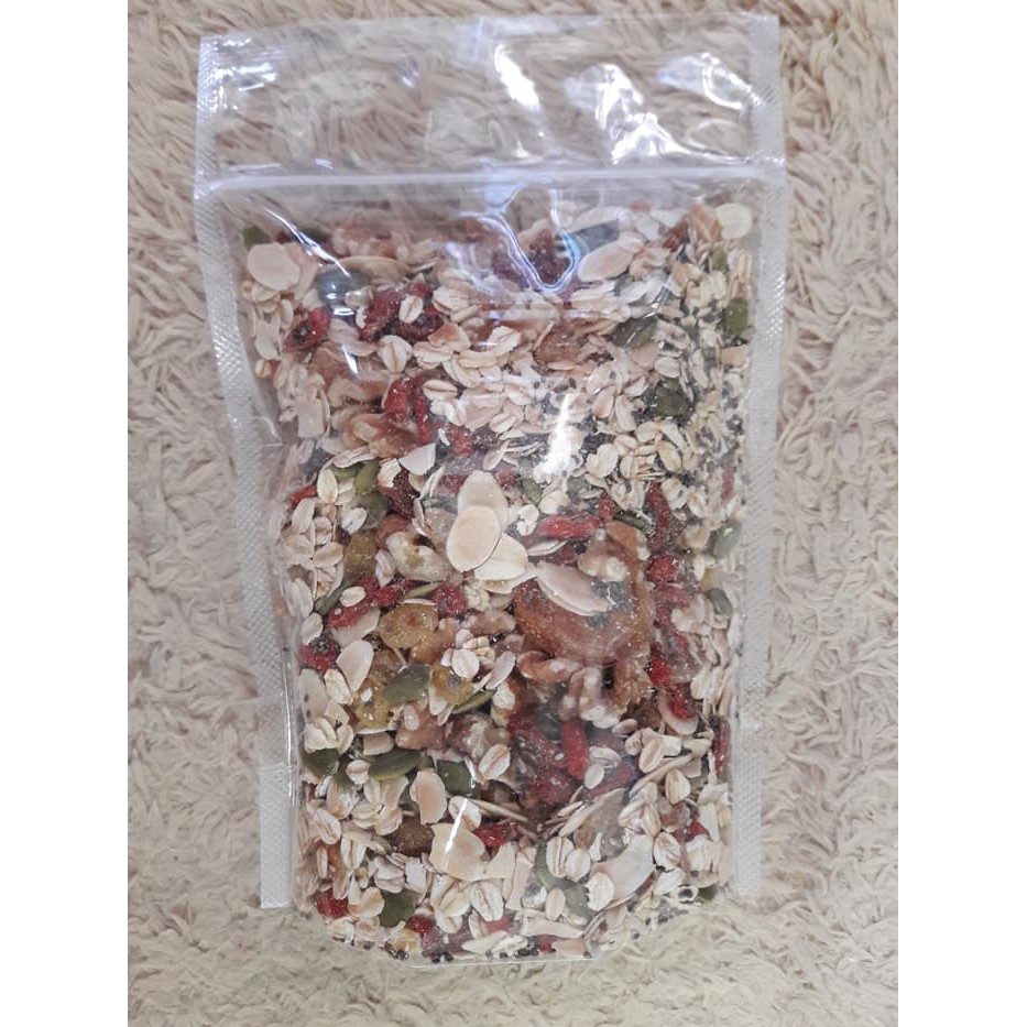 

Healthy Granola Super Mixed 500 gram ( Walnut, Chia seed, Gojiberry )