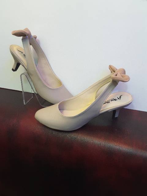 (COD) High heels cantik pd297 cream (realpict geser)