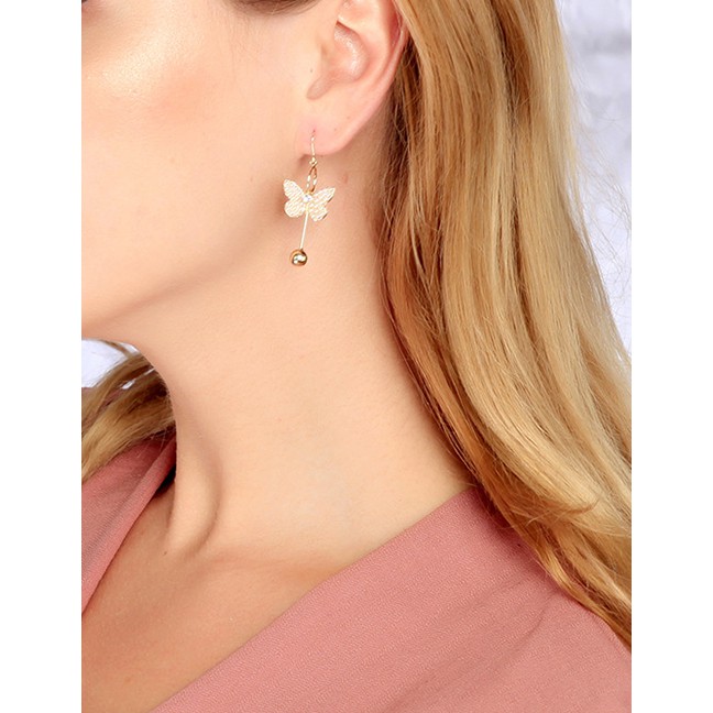 LRC Anting Gantung Fashion Gold Crystal Diamond Butterfly Pearl Earrings F94051