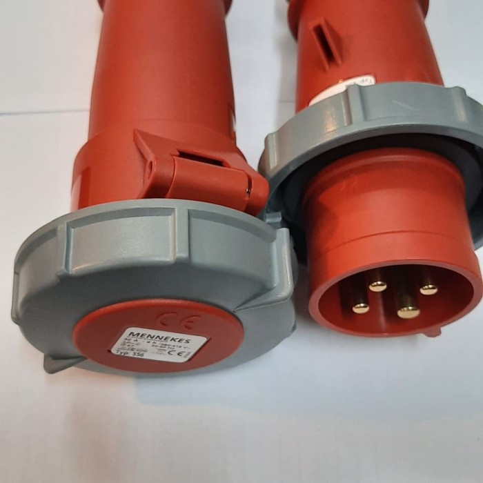 SOCKET & PLUG GERMANY 4PIN 32A IP67