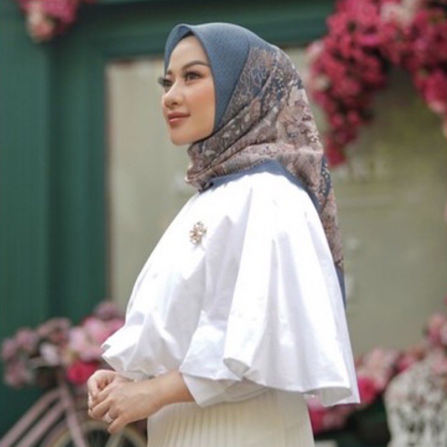 buttonscarves new york reborn collector