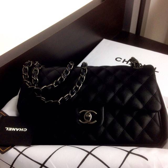 CHANEL Maxi Classic Double Flap Caviar Shw Spring Summer 2019 Bag