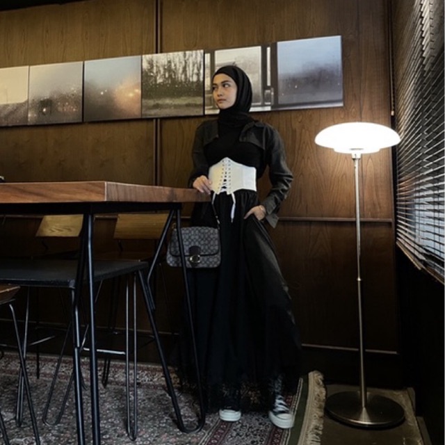 Basic Skirt Lacee, Pinggang Karet, All Size