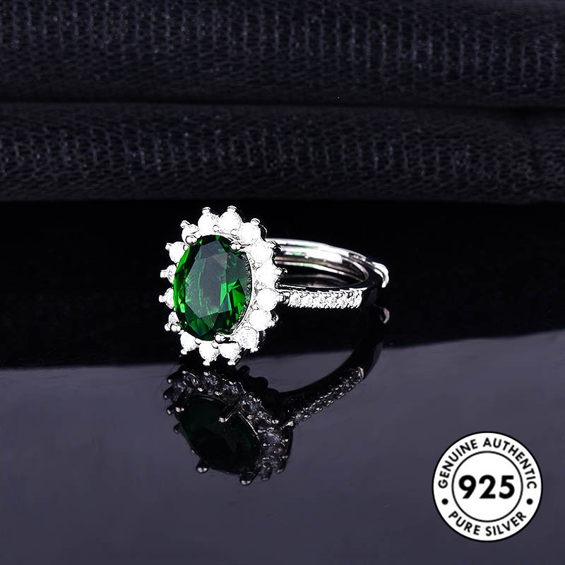 Cincin Sterling Silver 925 Dengan Batu Emerald Oval Elegan Untuk Wanita