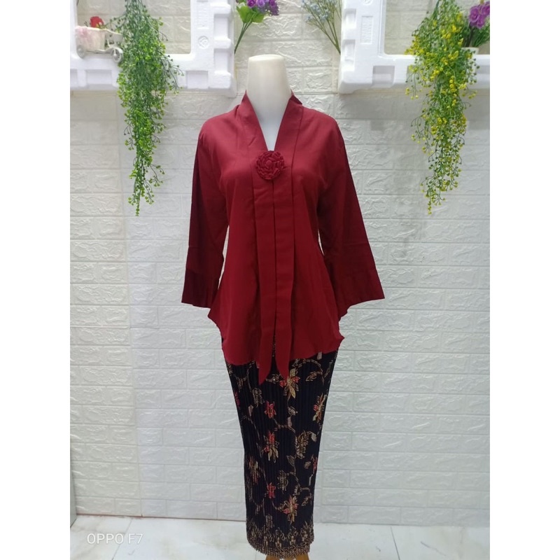 (Bisa Cod)ATASAN AJA / KEBAYA FLOY ENCIM BALOTELLI / KEBAYA BUSUI KUTUBARU/kebaya kondangan/kebaya wisuda/kebaya modern/kebaya tradisional/kebaya murah/kebaya encim/kebaya terlaris/kebaya akad
