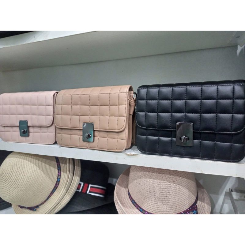 Usupso Tas Selempang Sale