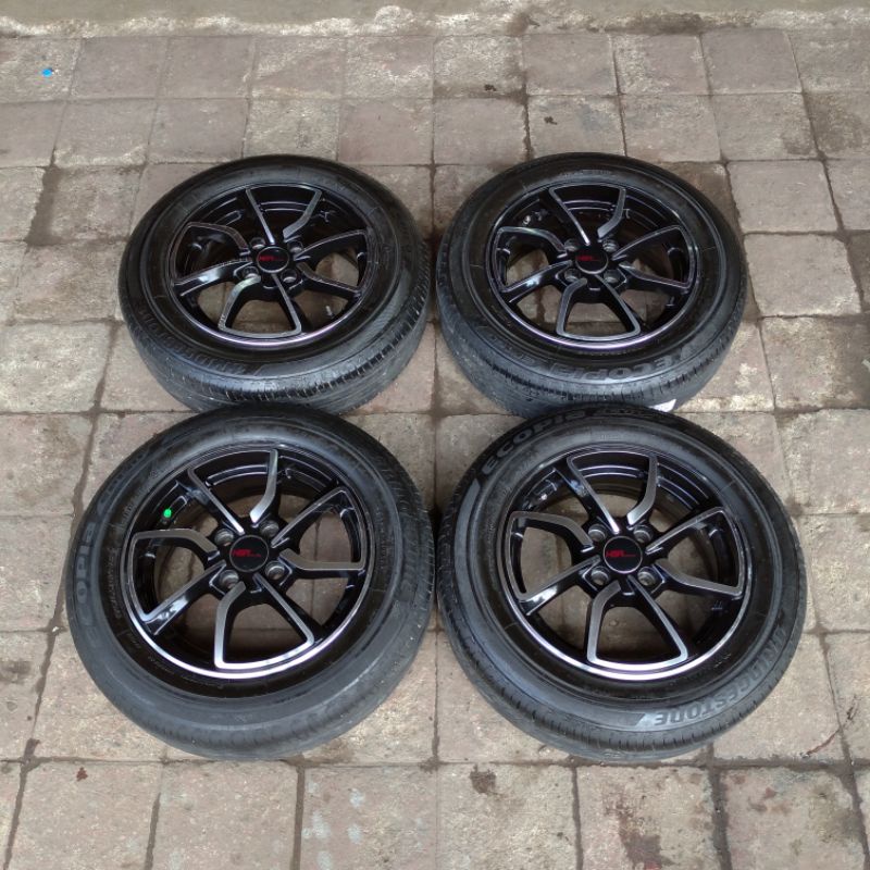 VELG MOBIL BEKAS HSR MISATO RING 14 PCD 4X100 + BAN SEKEN 175 65 R14