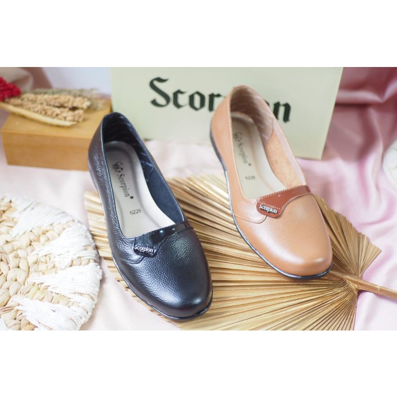 SEPATU WANITA KULIT ASLI SCORPION 6228
