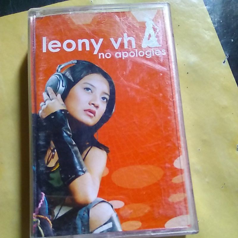 Kaset pita Leony Vh: No Apologies.