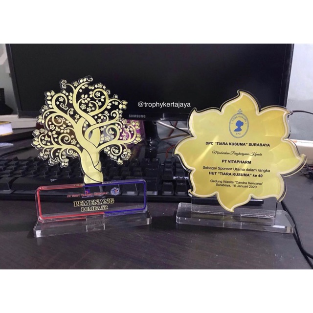 Plakat Akrilik - Plakat Akrilik Wisuda - Plakat Akrilik unik