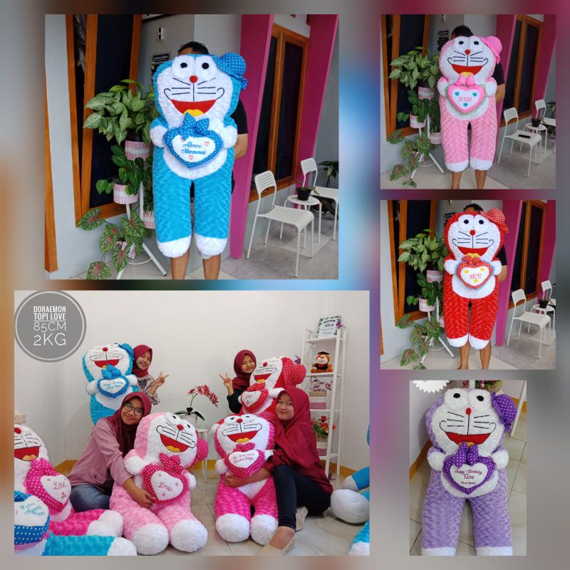 BONEKA DORAEMON TOPI UKIR NAMA JUMBO BULU MAWAR IMPOR