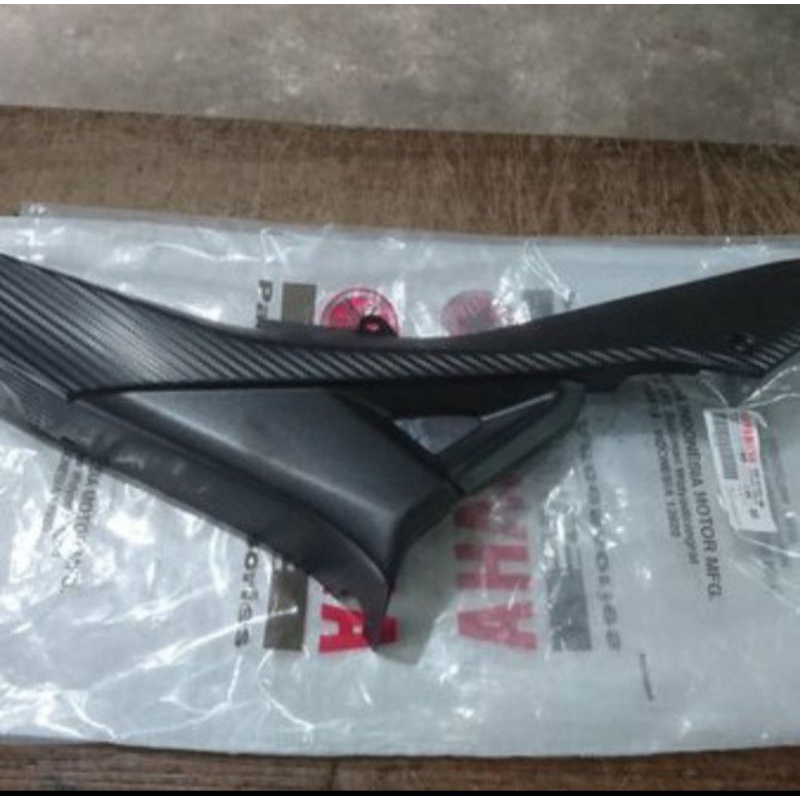 cover body samping tengah r15 v2 lama harga sebelah ori