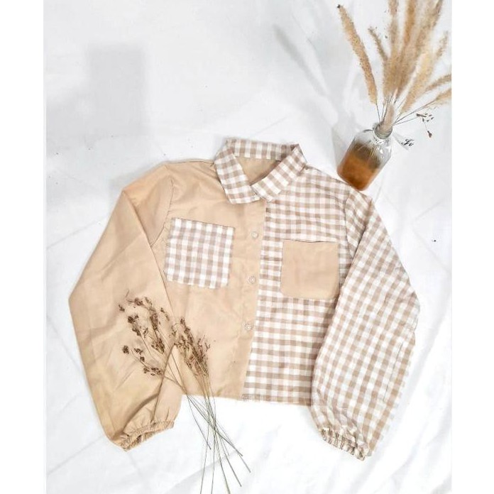 MIKA CROP TOP BLOUSE / KEMEJA WANITA / KEMEJA CROP WANITA TARTAN /KEMEJA TWO TONE KOTAK / BLOUSE KEKINIAN-KOTAK KECIL CREAM