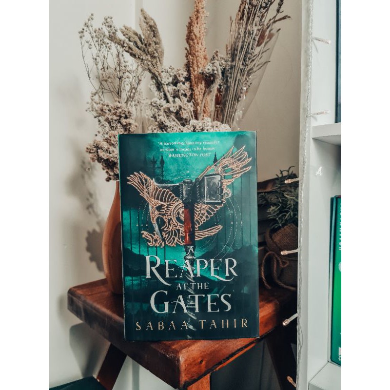 A Reaper At The Gates by Sabaa Tahir (hardcover)