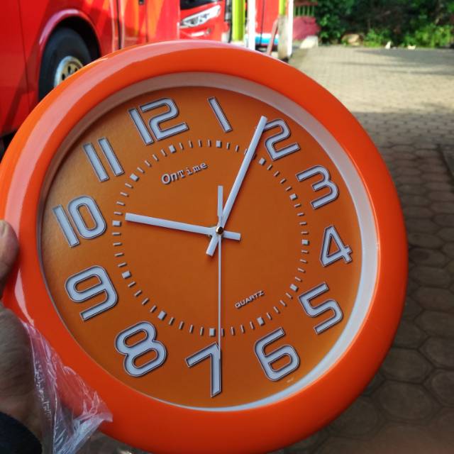 Jam dinding ontime