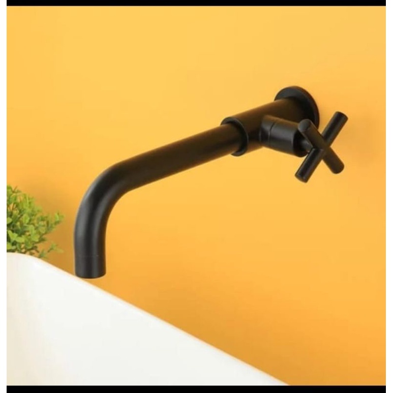 kran wastafel tembok hitam dingin model putar / kran tembok panjang hitam