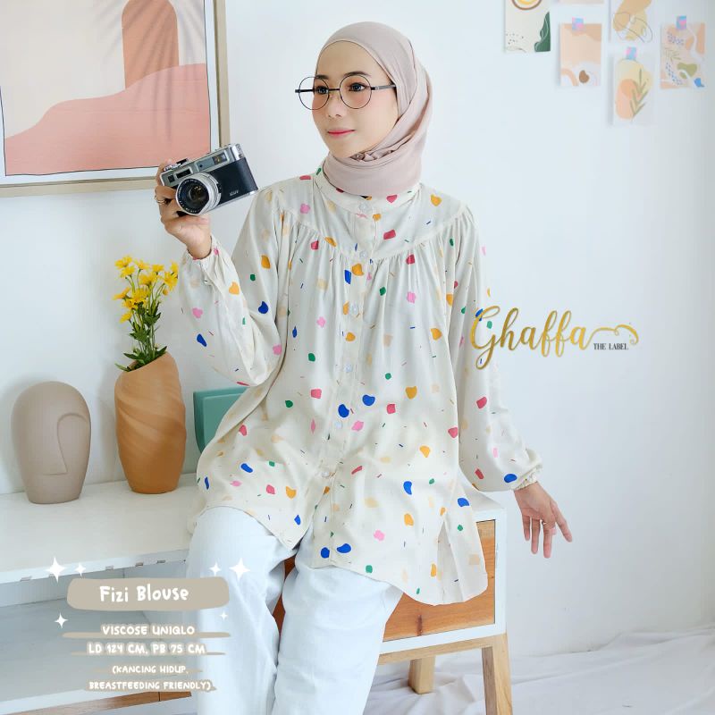 Fizi blouse motif abstrak modern by ghaffa the label