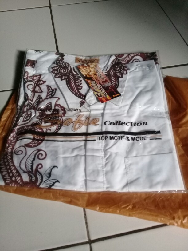 Batik Pekalongan Kemeja Pria Lengan Pendek Bold Jaguar Putihan