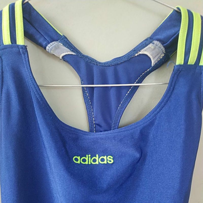 Baju senam atau renang brand Adidas untuk anak Preloved