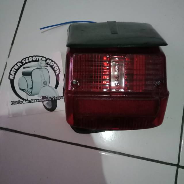 Lampu stop belakang vespa super