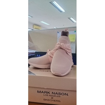 sepatu skechers women