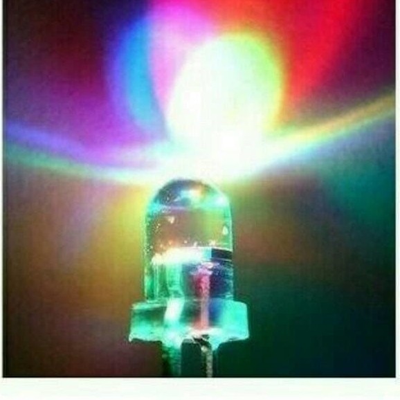 

Led 5mm 3 Warna BiruHijauMerah / Super Bright clear nyala warna warni