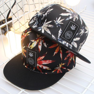 Topi Baseball Motif Daun Maple