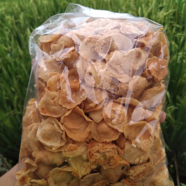 

Keripik bawang sunda kripik kerang bawang bulat tipis 1/2 kg