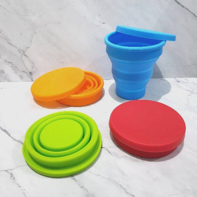 4 pc set gelas lipat silicon dengan tutup traveling cup foldable