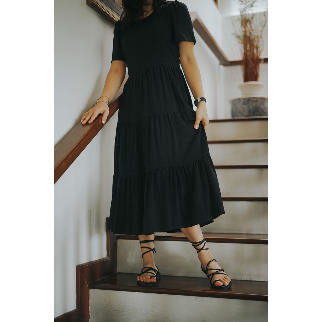 MOONNIA | ELODIE MAXI DRESS | MAXI DRESS KOREA | MAXI DRESS RAYON |MAXI DRESS HITAM | DRESS RAYON |D