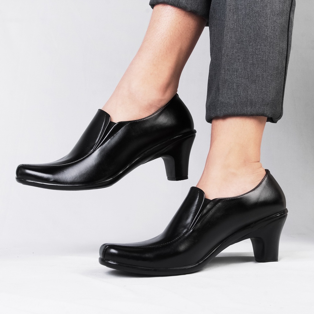 REV STORE - Sepatu Boots Wanita TETIA - Sepatu Kerja Wanita Hak 4cm