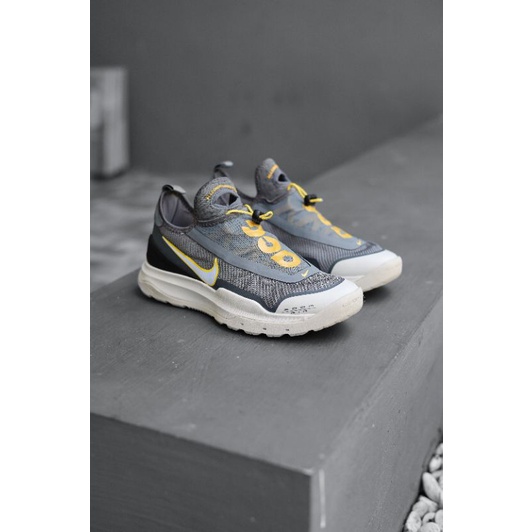 sepatu nike air zoom acg wolf grey