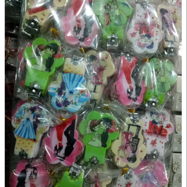 

GUNTING KUKU WEDDING KEMAS PLASTIK