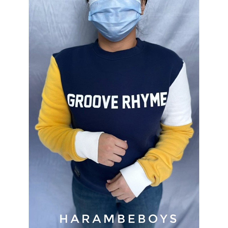 Sweater Groove Rhyme Ukuran S