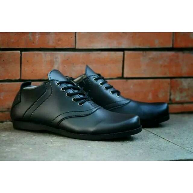 Sepatu sneakers pria sepatu formal kondangan adidas harbel