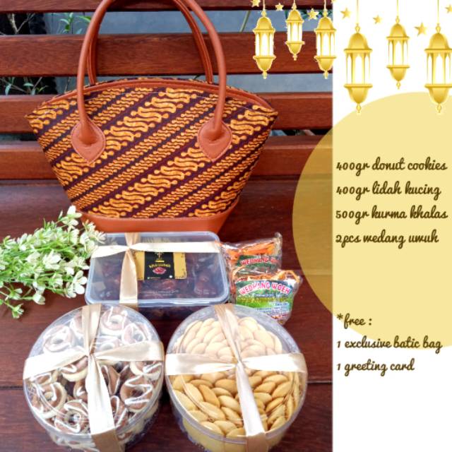 

PARSEL LEBARAN/HAMPERS LEBARAN/KUE LEBARAN
